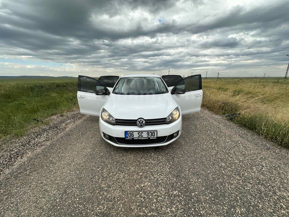 Golf 1.6 TDi Highlene hatasız değişensiz  bakımlı
