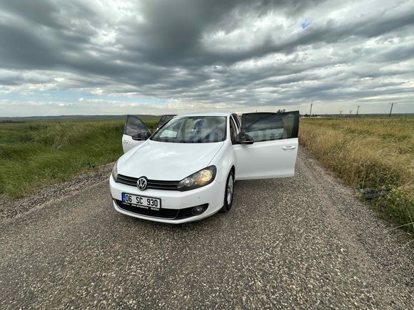 Golf 1.6 TDi Highlene hatasız değişensiz  bakımlı