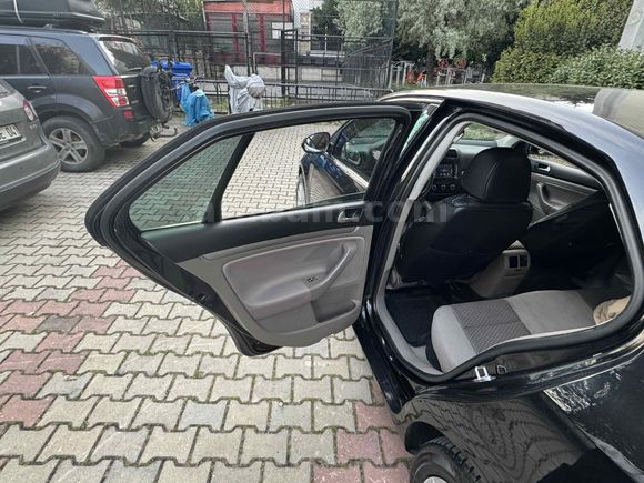 Sahibinden Volkswagen Jetta 1.6 TDi Primeline 2010 Model 