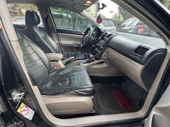 Sahibinden Volkswagen Jetta 1.6 TDi Primeline 2010 Model 