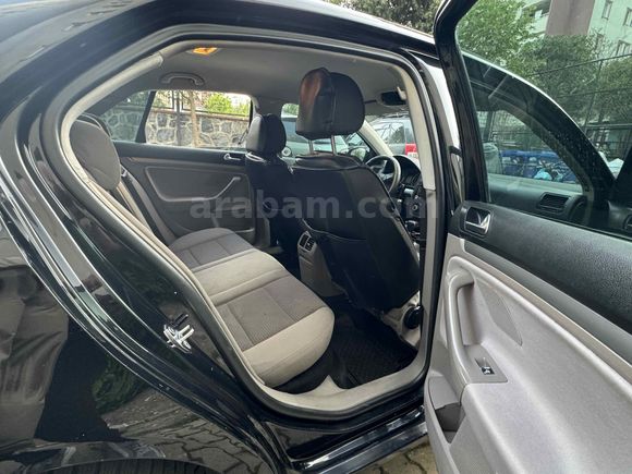 Sahibinden Volkswagen Jetta 1.6 TDi Primeline 2010 Model 