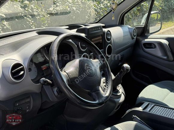 DEMİR AUTO'DAN 2017 CİTROEN BERLİNGO SELCTİON FULL KARTA 12 TKST