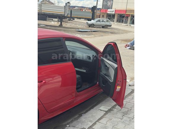 HATASIZ BOYASIZ DEĞİŞENSİZ
Seat Leon 1.6 TDI