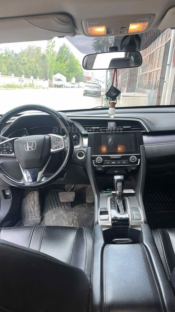 Sahibinden Honda Civic 1.6i VTEC Eco Executive 2018 Model Kahramanmaraş 127.000 km Beyaz 6