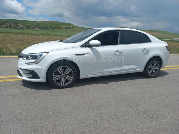 Galeriden Renault Megane 1.3 TCe Touch 2023 Model Ankara