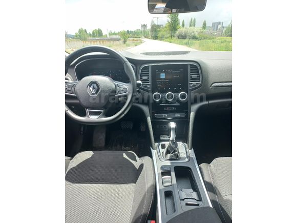 Galeriden Renault Megane 1.3 TCe Touch 2023 Model Ankara