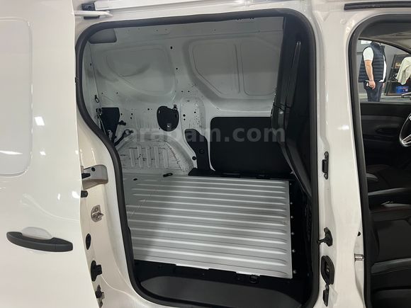 2024 RENAULT JOY VAN 1.5 DCI 95 BG