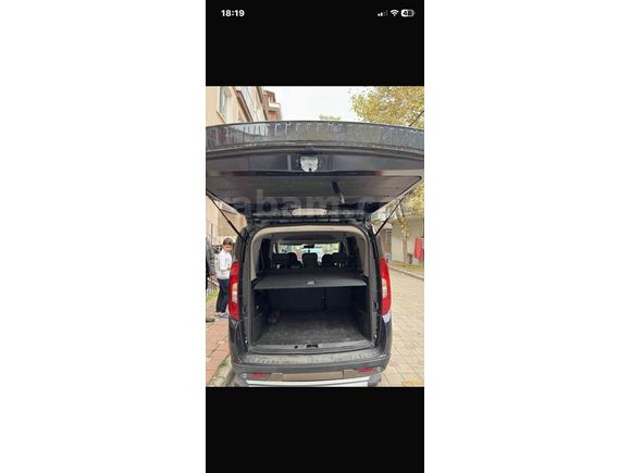 Sahibinden Fiat Doblo Combi 1.6 Multijet 20.Yıl Özel Seri 2020 Model  112000 km Siyah