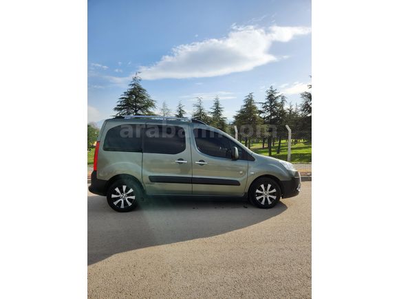 Sahibinden Peugeot Partner 1.6 HDI Outdoor 2011 Model