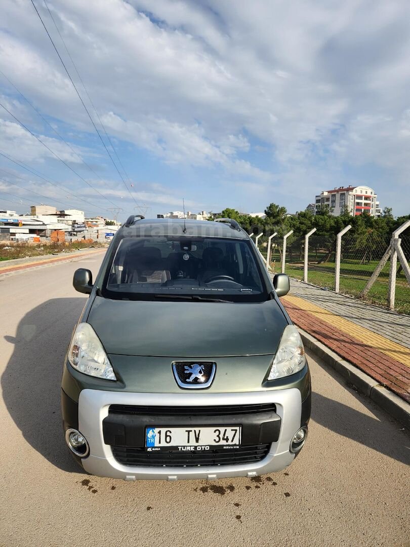 Sahibinden Peugeot Partner 1.6 HDI Outdoor 2011 Model Bursa 230.000 km Yeşil 4