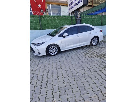 Sahibinden Toyota Corolla 1.5 Dream X-Pack 2023 Model