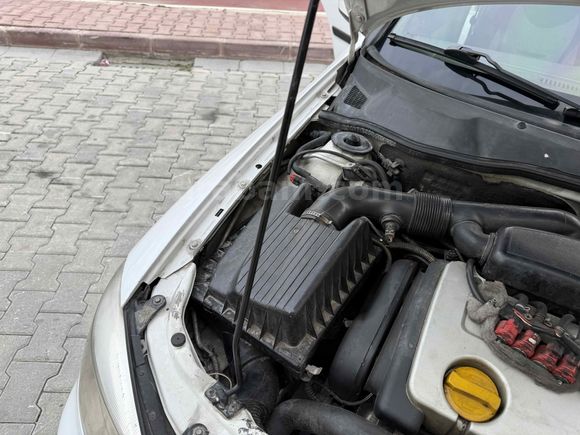 Galeriden Opel Astra 1.6 GL 2000 Model Konya