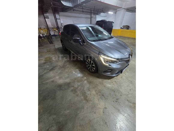 Sahibinden Renault Clio 1.0 TCe Icon 2023 Model 
