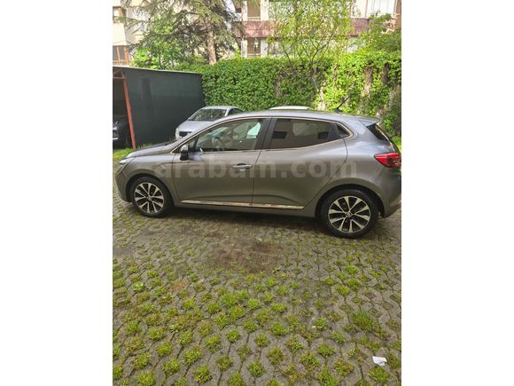 Sahibinden Renault Clio 1.0 TCe Icon 2023 Model 
