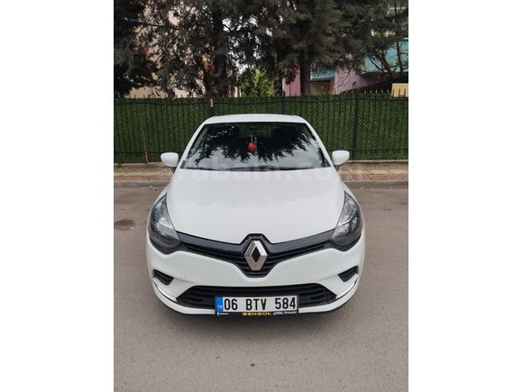 HATASIZ AYARINDA DÜŞÜK KM Lİ CLİO 4  HATCHBACK