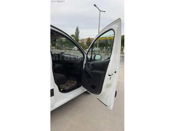 %20 FATURALI HATASIZ BOYASIZ 2+1 KLİMALI 2017 1.6HDI PARTNER