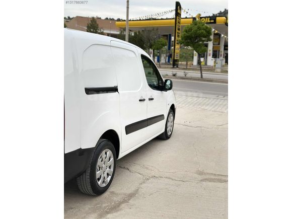 %20 FATURALI HATASIZ BOYASIZ 2+1 KLİMALI 2017 1.6HDI PARTNER