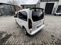 ÖZGÜVENDİ Motors'dan 2013 Euro5 Motor Cam Tavanlı Zenith