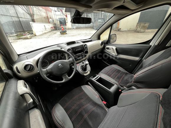 ÖZGÜVENDİ Motors'dan 2013 Euro5 Motor Cam Tavanlı Zenith