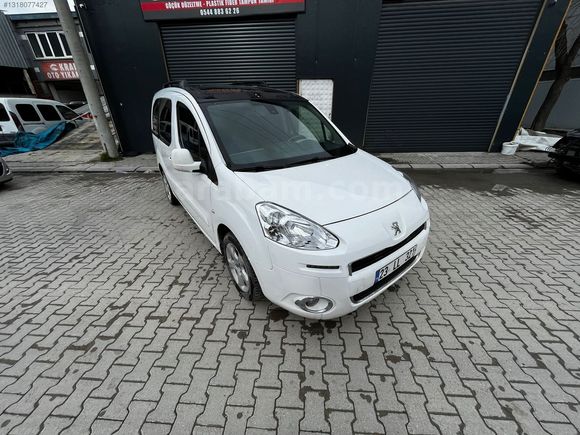 ÖZGÜVENDİ Motors'dan 2013 Euro5 Motor Cam Tavanlı Zenith