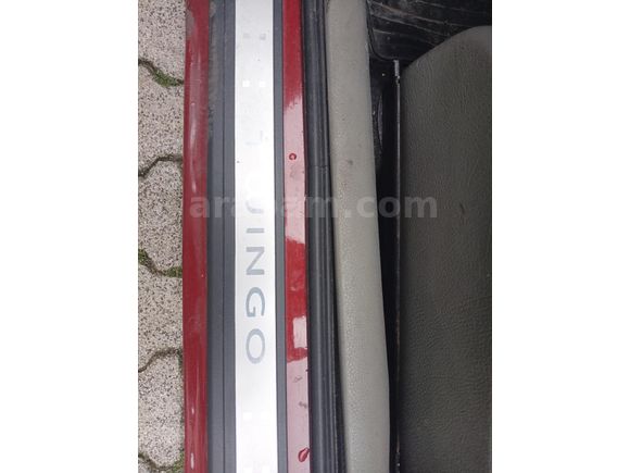 kırmızı gülüm 1998 model Twingo
