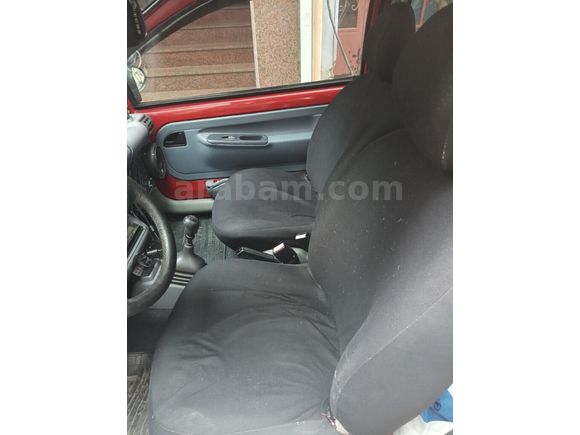 kırmızı gülüm 1998 model Twingo