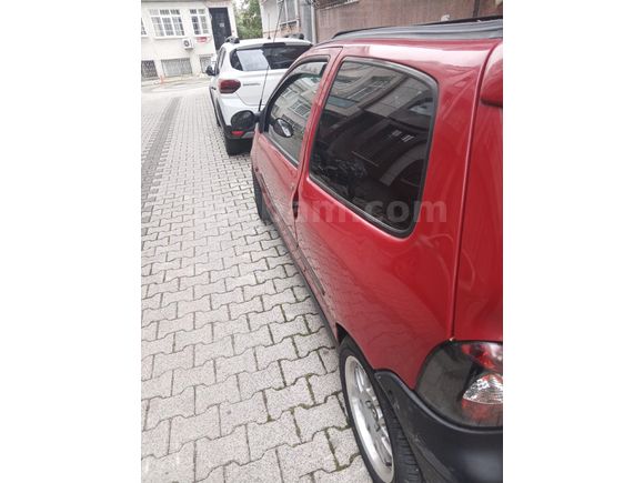kırmızı gülüm 1998 model Twingo
