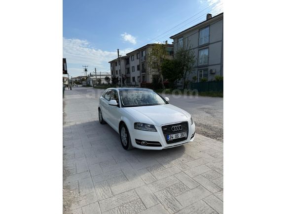 SAHİBİNDEN Audi A3 Sportback 1.6 Attraction S-LİNE PANORAMİK CAM TAVAN FULL + FULL 2009 Model