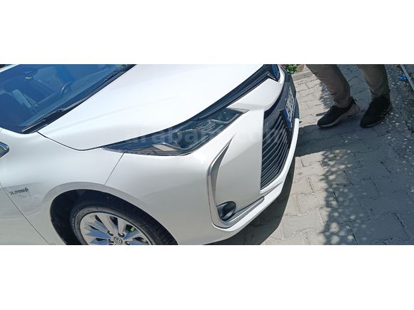 Servis Bakımlı Toyota Garanti den 1 yıl motor şanzıman ve hibrit  garantili Sahibinden Toyota Corolla 1.8 Hybrid Dream X-Pack 2021 Model
