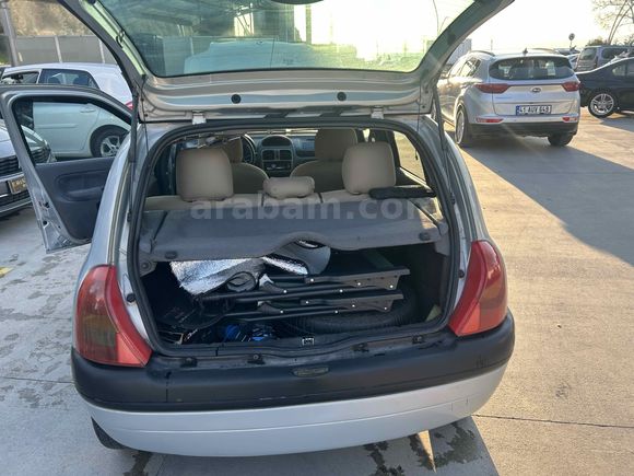 Sahibinden Renault Clio 1.6 RTE 2000 Model  314.000 km Gri