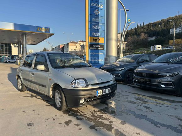 Sahibinden Renault Clio 1.6 RTE 2000 Model  314.000 km Gri