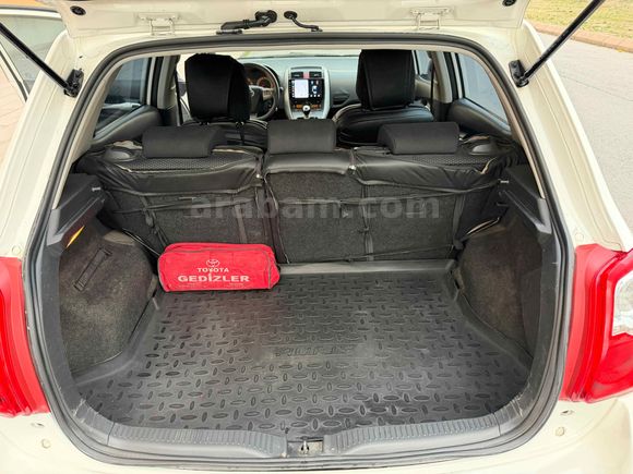Sahibinden Toyota Auris 1.4 D-4D Comfort Plus 2012 Model 