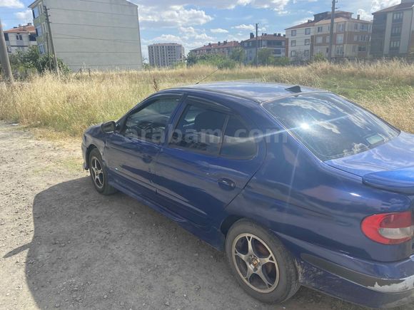 Sahibinden Renault Megane 1.6 RTE 1999 Model 