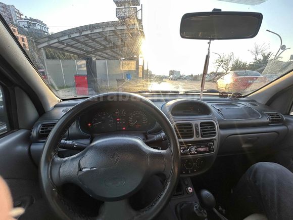 Sahibinden Renault Clio 1.6 RTE 2000 Model  314.000 km Gri