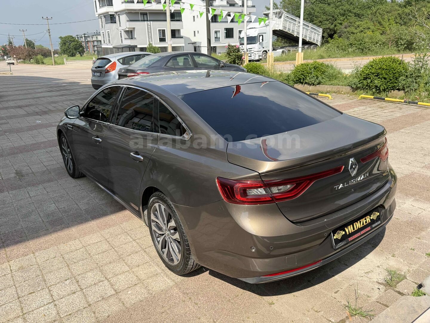 Galeriden Renault Talisman 1.6 dCi Icon 2016 Model Kocaeli 205.000 km Kahverengi 7