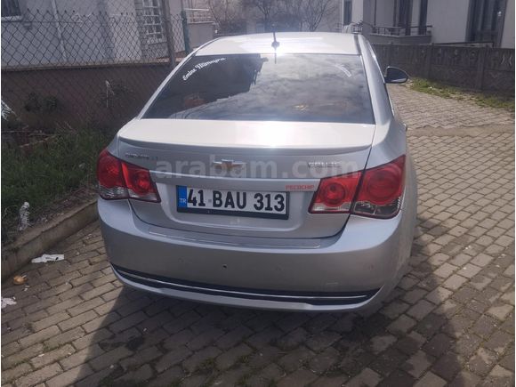 Sahibinden Chevrolet Cruze 1.6 Design Edition 2011 Model