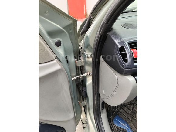 Sahibinden Renault Clio 1.4 Privilege 2003 Model