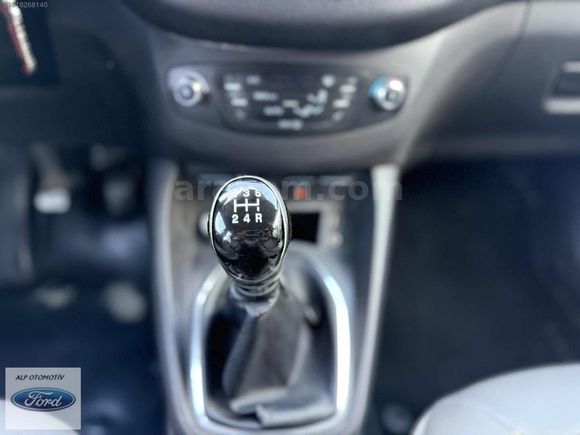 2014 model Ford Courier titanyum Plus taksi çıkması