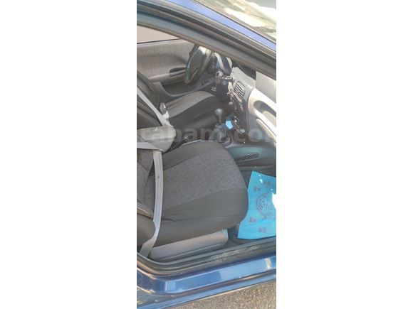 Sahibinden Renault Megane 1.4 Authentique 2002 Model  225.000 km Mavi