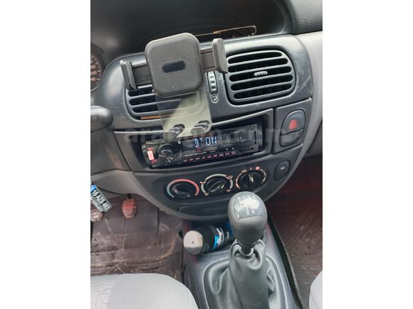 Sahibinden Renault Megane 1.4 Authentique 2002 Model  225.000 km Mavi
