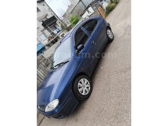 Sahibinden Renault Megane 1.4 Authentique 2002 Model  225.000 km Mavi