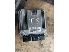 vw transporter t5 1.9 motor beyni 038906016 A