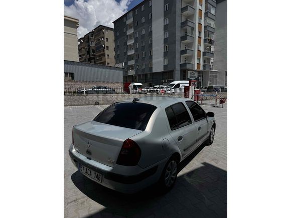 Sahibinden Renault Clio 1.4 Authentique 2004 Model 