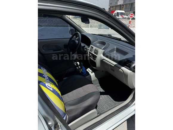 Sahibinden Renault Clio 1.4 Authentique 2004 Model 