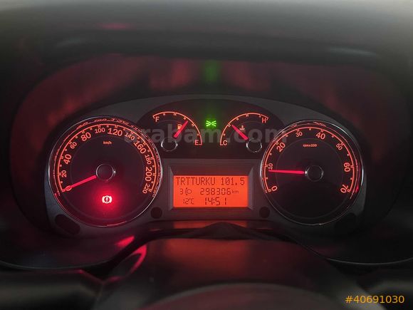 MERT OTOMOTİV'DEN 2012 LİNEA 1.6 MULTİJET
