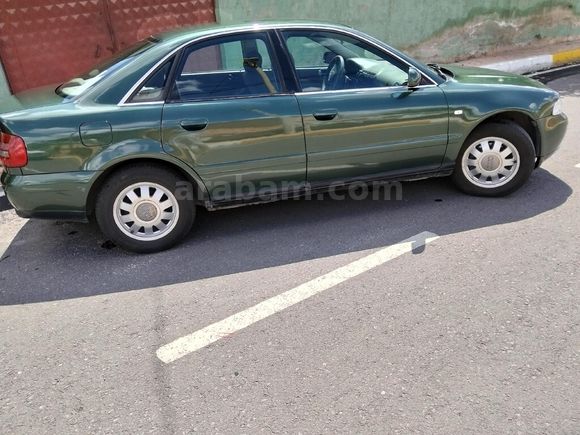 Sahibinden Audi A4 Sedan 1.6 2000 Model