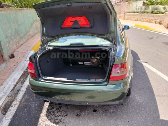 Sahibinden Audi A4 Sedan 1.6 2000 Model