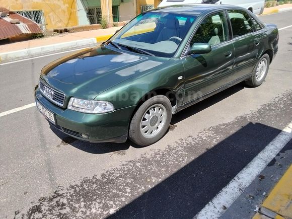 Sahibinden Audi A4 Sedan 1.6 2000 Model