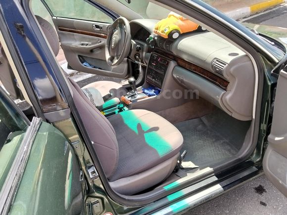 Sahibinden Audi A4 Sedan 1.6 2000 Model