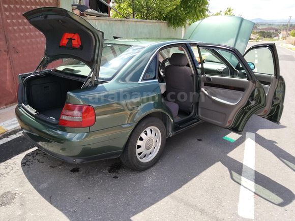 Sahibinden Audi A4 Sedan 1.6 2000 Model